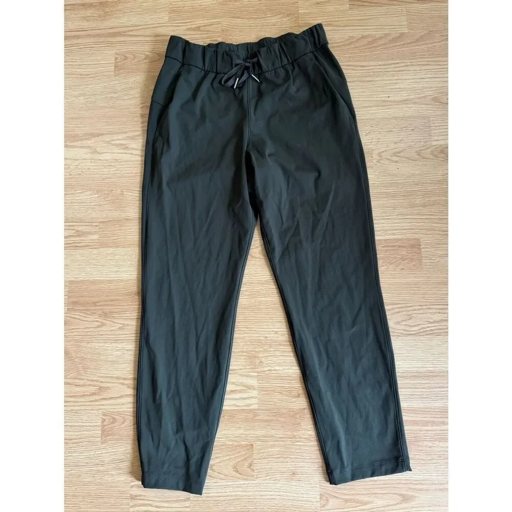 Lululemon Women's On the Fly 7/8 Sophisticated Silhouette Pant Dark Olive Size 6